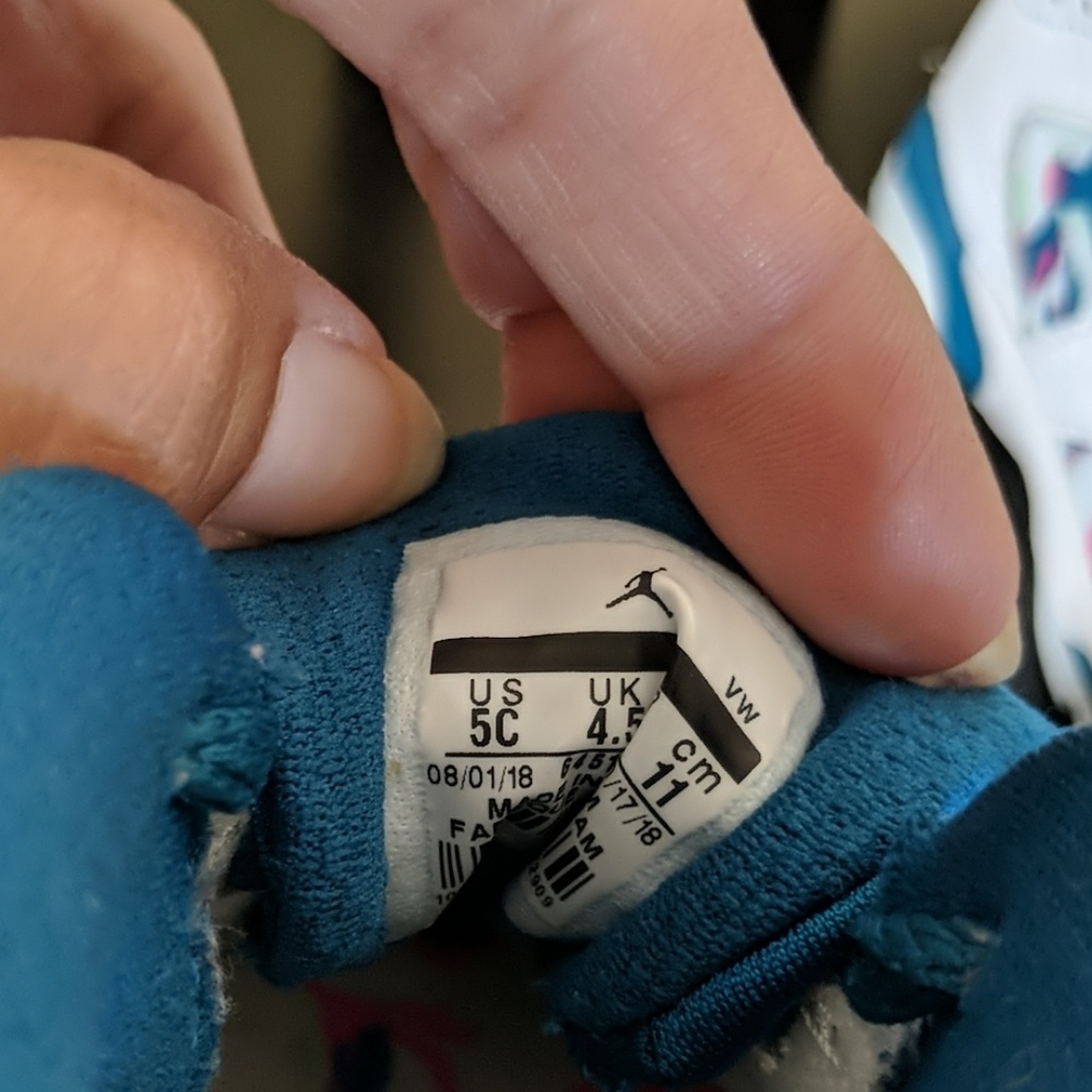 Air Jordan Girls Infant White And Blue Nike Air Jordan Sneakers. Sz5 - Picture 6 of 6
